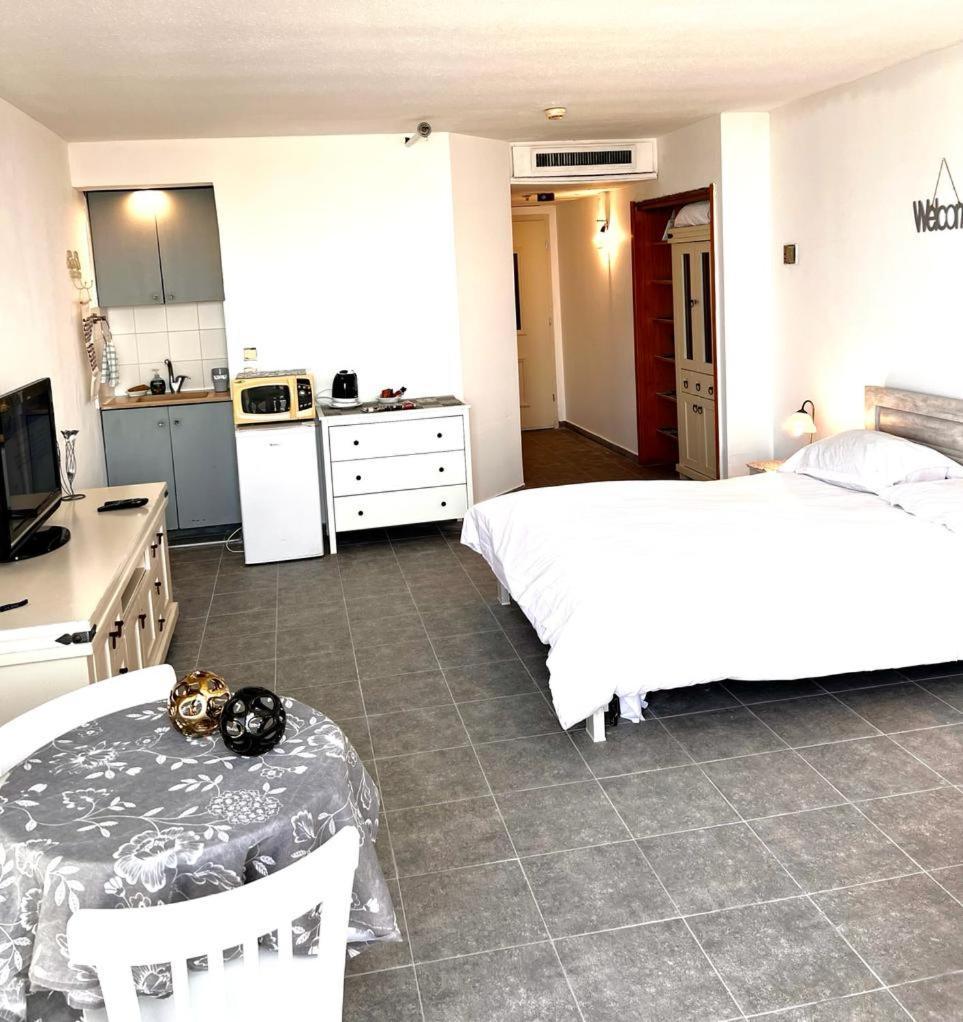 Herzelia Raphael Apartments المظهر الخارجي الصورة