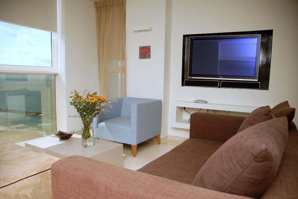 Herzelia Raphael Apartments المظهر الخارجي الصورة