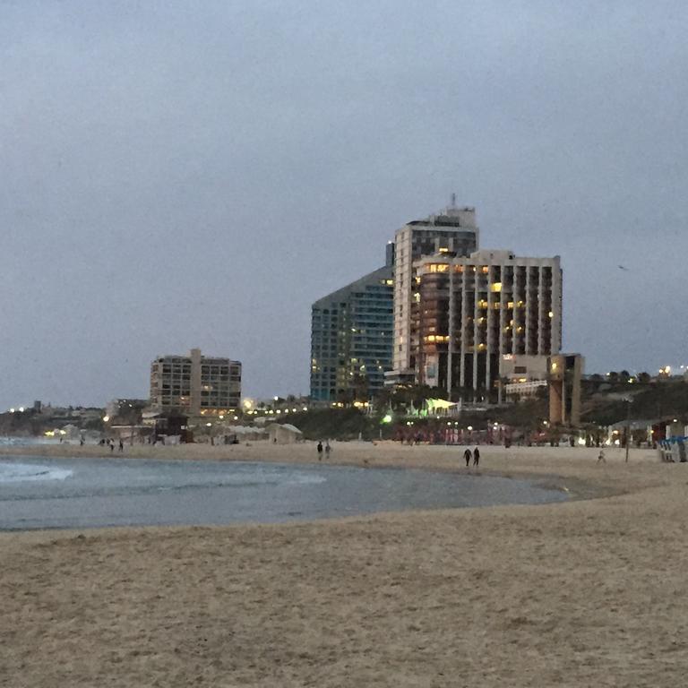 Herzelia Raphael Apartments المظهر الخارجي الصورة