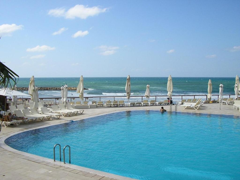 Herzelia Raphael Apartments المظهر الخارجي الصورة